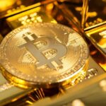 طلای آب شده بخریم یا ارز دیجیتال؛ کدام گزینه برای سرمایه‌گذاری بهتر است؟ | طلاین