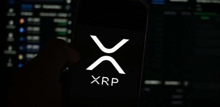 خروج سرمایه از صندوق‌های ETF بیت کوین و اتریوم؛ تداوم درخشش ریپل و سولانا