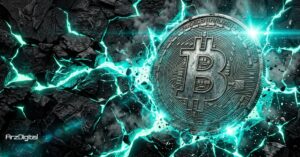 خطر سقوط بیت کوین به ۵۰ هزار دلار هنوز در کمین است!