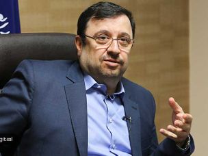 فیروزآبادی: ارز دیجیتال می‌تواند مفید باشد