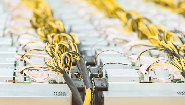 دلیل عملکرد ضعیف اتریوم در سال 2018 چه بود؟