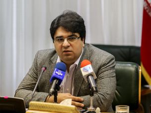 ناصر حکیمی: توصیه‌ای برای خریدن یا نخریدن بیت‌کوین نداریم