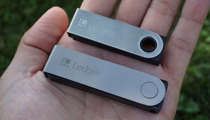 تعدادی از کاربران لجر از شرکت سازنده این کیف پول شکایت کردند