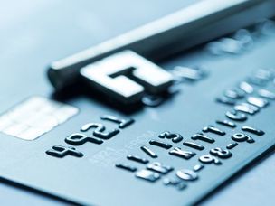 بانک‌اسلامی امارات برای جلوگیری از کلاهبرداری، چک ها را روی فناوری بلاک چین قرار می‌دهد.