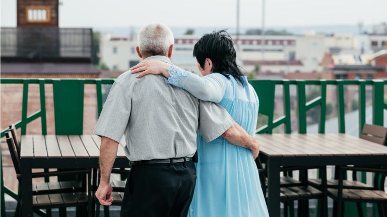 کارآفرین اسکاتلندی: بازنشستگان برای پرداخت هزینهها از ارز دیجیتال استفاده میکنند