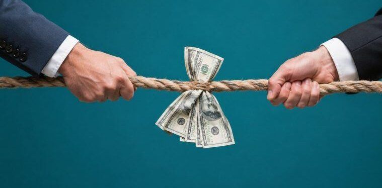 رقابت تنگاتنگ استراتژی و بلک راک برای تصاحب یک میلیون واحد بیت کوین