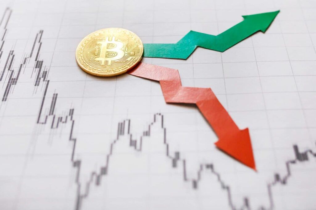 تحلیلگر ارز دیجیتال دو سناریوی احتمالی برای بیت کوین در روزهای آینده مطرح کرد