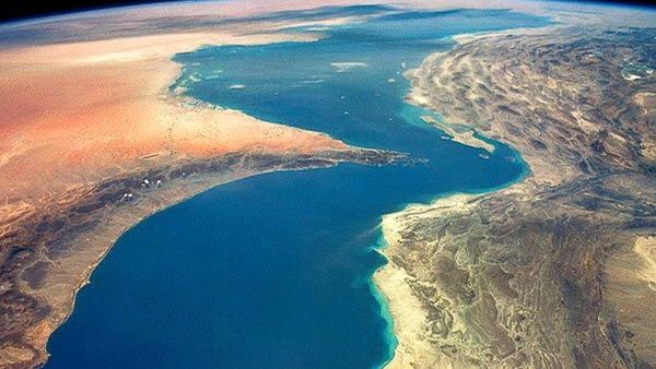 طرح جدید ایران برای تنگه هرمز: بیمه کشتی‌رانی با بیت کوین