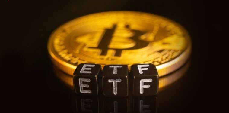 خروج سنگین سرمایه از ETFهای بیت کوین؛ آلت کوین‌ها در کانون توجه نهادها