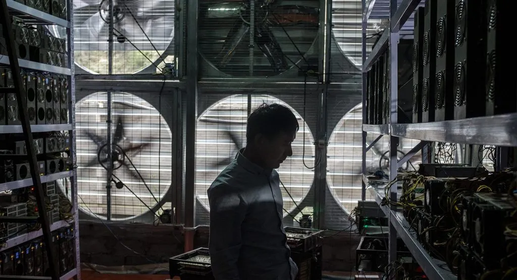 با دنیای تاریک جامعه ماینینگ بیشتر آشنا شوید