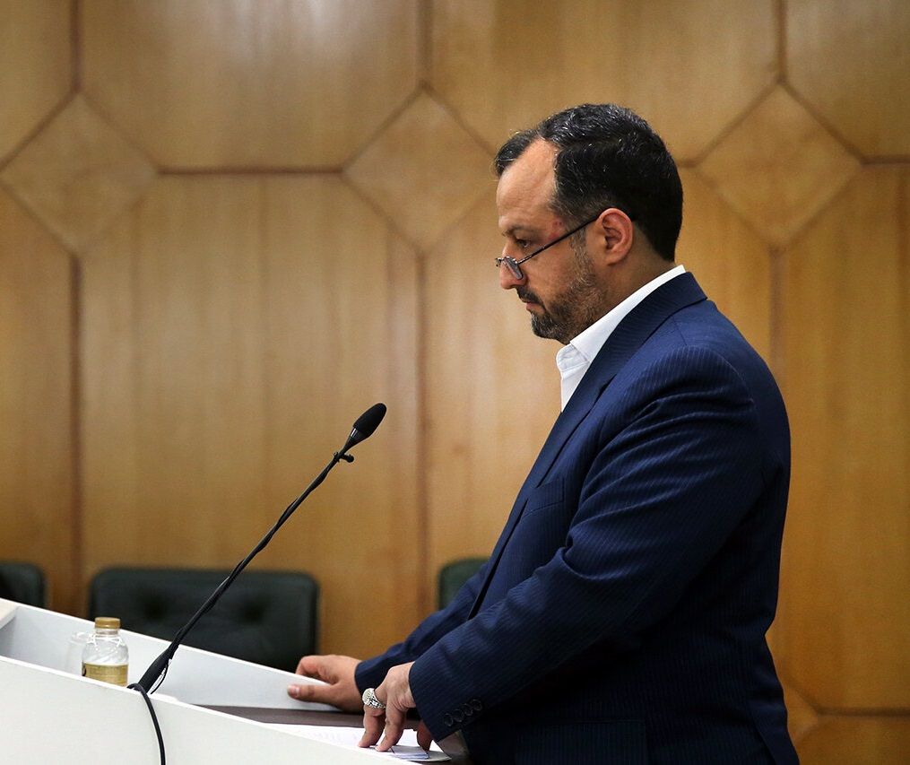 وزیر اقتصاد: یکی از محورهای برنامه هفتم توسعه تعیین‌تکلیف رمزارزهاست