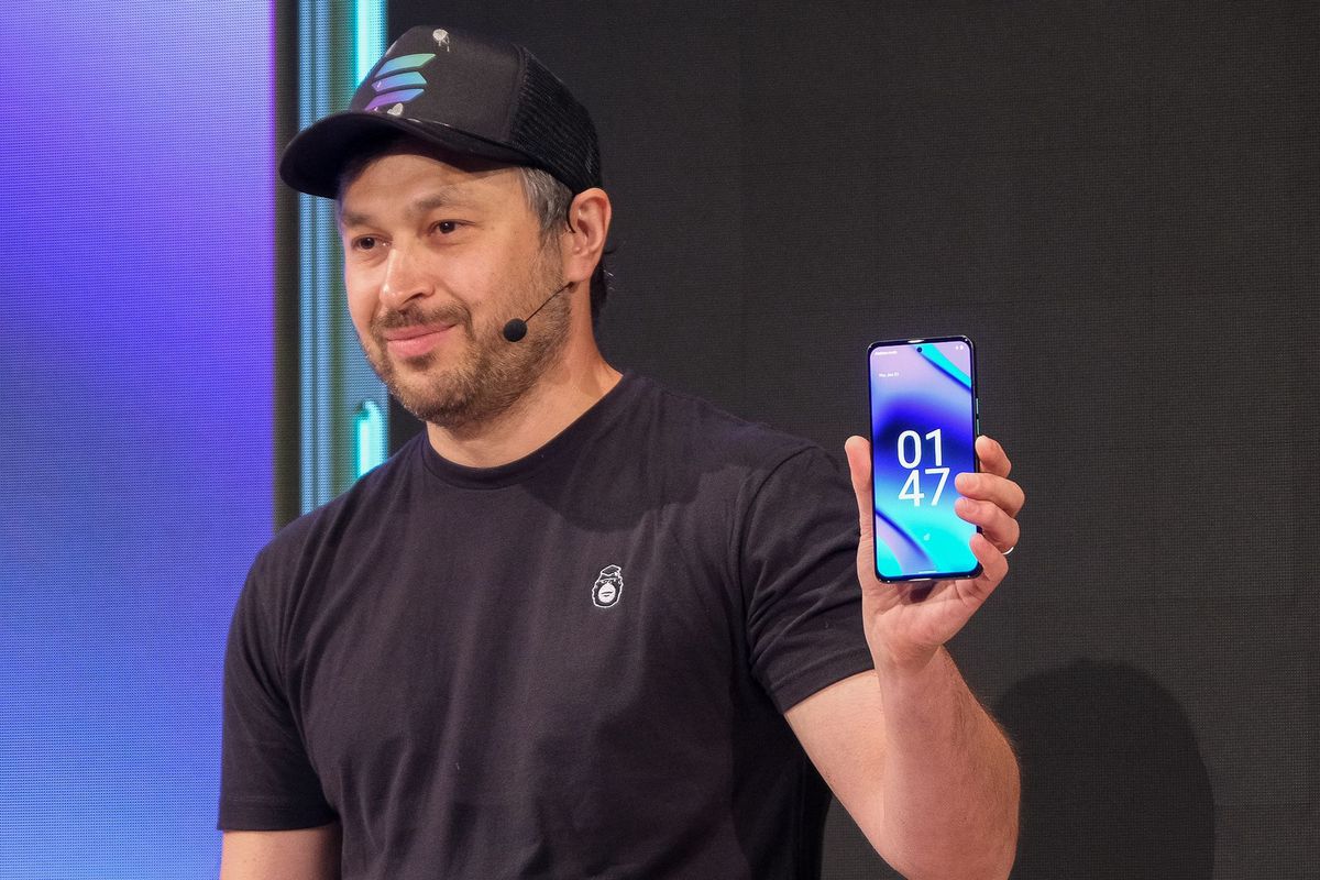 جهش قیمت توکن بونک باعث فروش تمام تلفن‌های همراه سولانا در ایالات متحده شده است