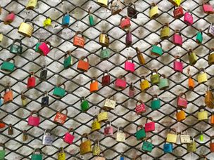 کاهش کارمزدهای بیت کوین/ در مسیر اهداف بزرگ