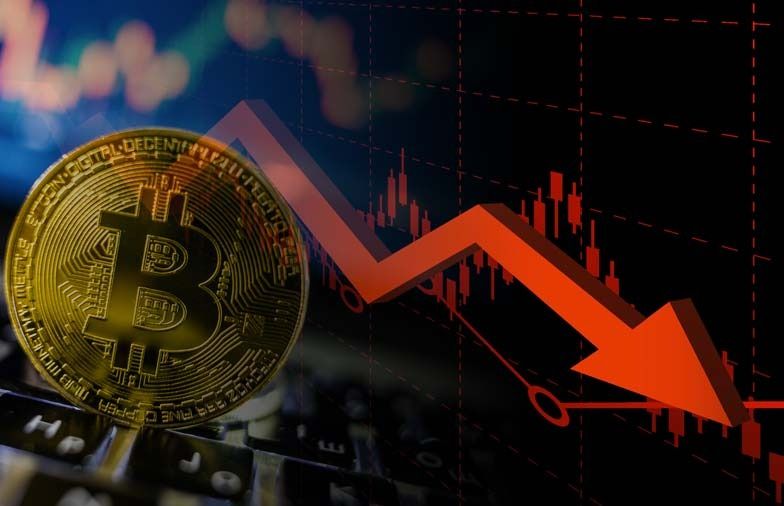 پیش‌بینی قیمت ۱۳ هزار دلاری با سقوط بیت کوین به زیر خط روند تاریخی