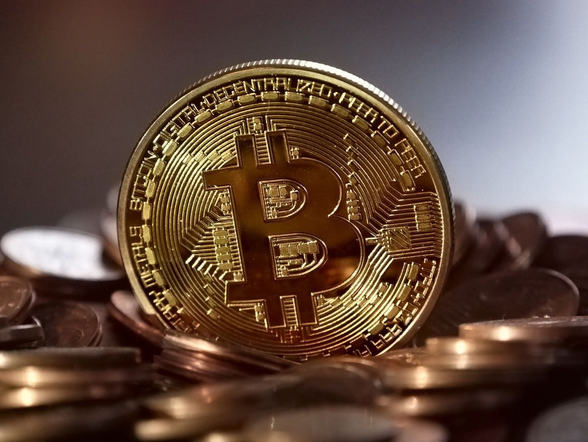 بر اساس دادههای جدید، سرمایهگذارن بلندمدت بیت کوین به هولد کردن ادامه میدهند