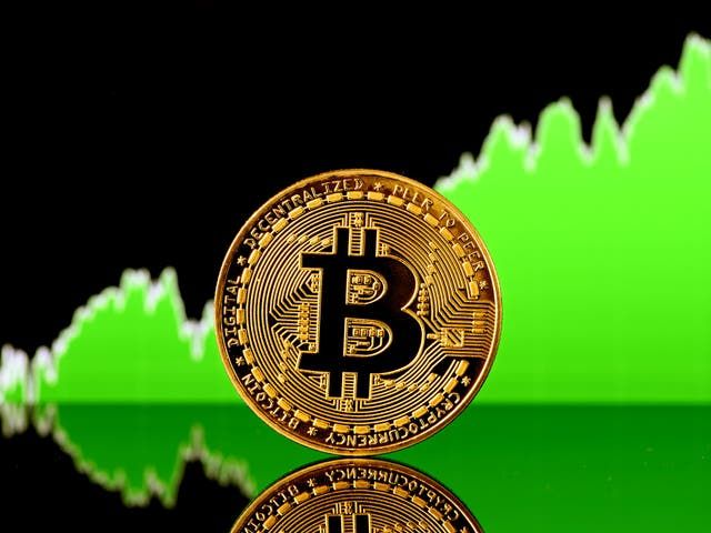 صعود قیمت بیت کوین به ۴۹,۰۰۰ دلار