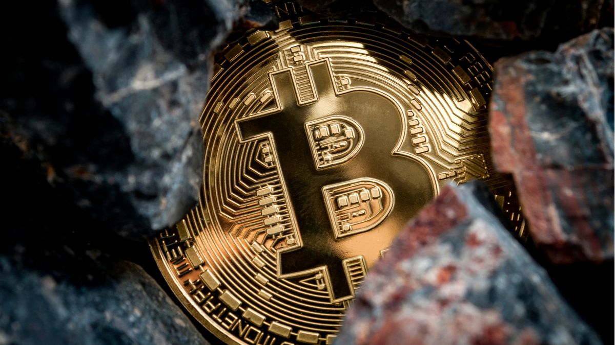 یک ماینر ۴٬۴۰۰ بیت کوین به بایننس ارسال کرد؛ چهارمین واریزی بزرگ ماینرها در سه ماه گذشته