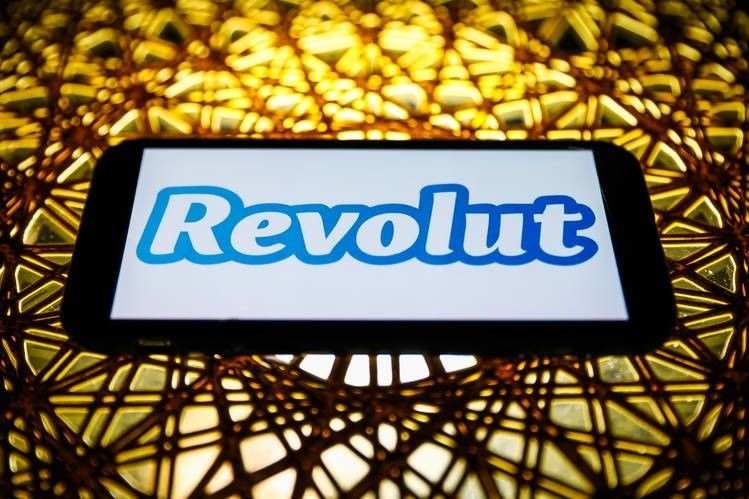امکان برداشت بیت کوین از اپلیکیشن بانکداری ریولوت فراهم شد