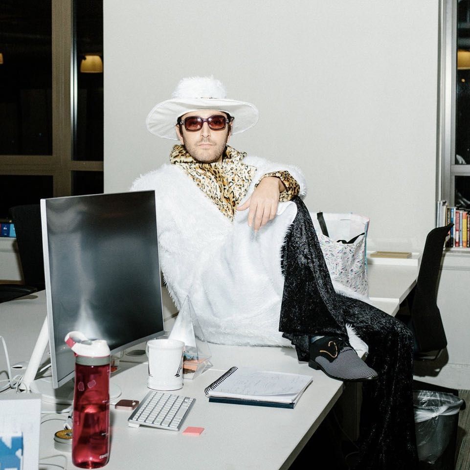 مشاور املاک 28 سالهای که به نام «کوین دَدی» معروف شد مشاور املاک 28 سالهای که به نام «کوین دَدی» معروف شد