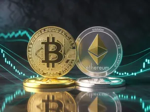 بازار در تسخیر خریداران؛ بیت کوین و آلت کوین‌ها آماده صعود به قله‌های جدید؟