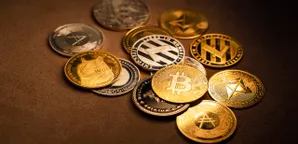 پیش‌بینی جسورانه یک تحلیلگر: بیت کوین تا سال ۲۰۳۲ به ۸۸۹ هزار دلار می‌رسد!