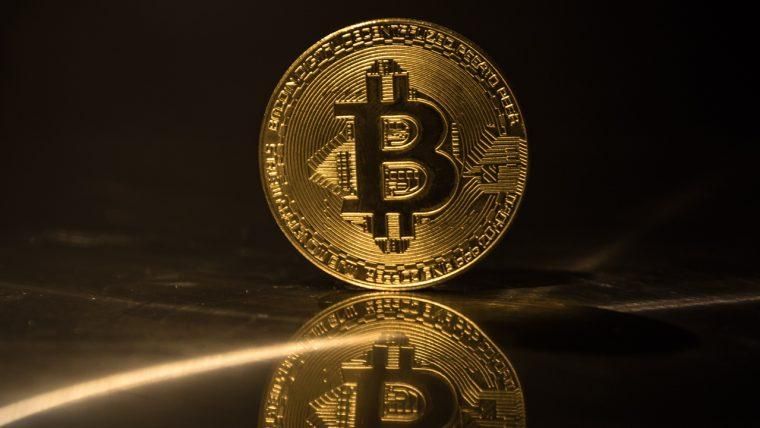 کاهش چشمگیر تراکنش‌های تأیید نشده بیت کوین به پایین‌ترین سطح از سال ۲۰۲۲