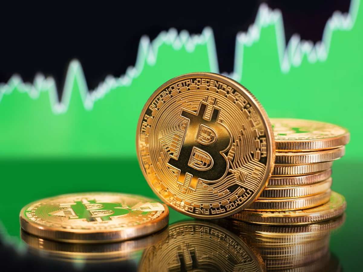 جهش قیمت بیت‌ کوین به بالای ۱۱۴‌هزار دلار؛ ۱۷۰ میلیارد دلار وارد بازار کریپتو شد