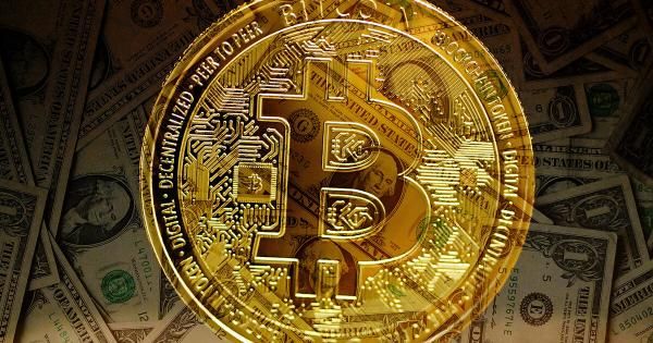 ۱۱ سال پیش در چنین روزی بهای بیت کوین به یک دلار رسید