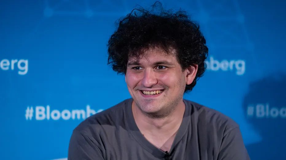 منبع ناشناس: مدیرعامل FTX قصد دارد به دبی فرار کند