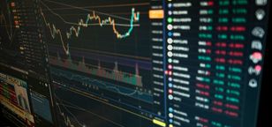افت بیت کوین با تشدید درگیری‌‌ها در خاورمیانه؛ ترس از تورم دوباره به بازار برگشت