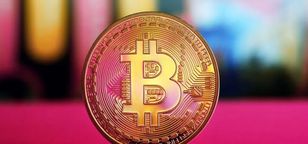 بازگشت قیمت بیت کوین از کف سه هفته‌ای؛ آرامش نسبی در بازار پس از سقوط اخیر