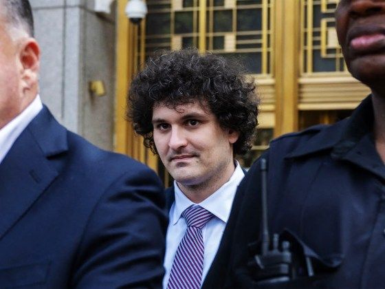 تلاش بنیان‌گذار FTX برای جلب حمایت ترامپ؛ استراتژی جدید سم بنکمن فرید از زندان