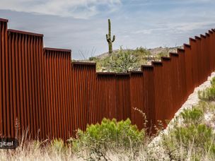 نماینده‌ی کنگره‌ی آمریکا برای جذب سرمایه ساخت دیوار مرزی مکزیک بلاک چین را پیشنهاد کرد !