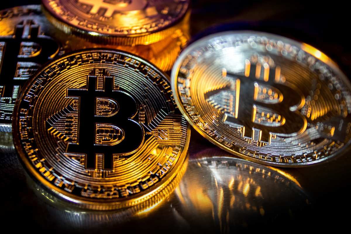 انتقال ۵۱ هزار بیت‌ کوین توسط ماینرها به صرافی بایننس