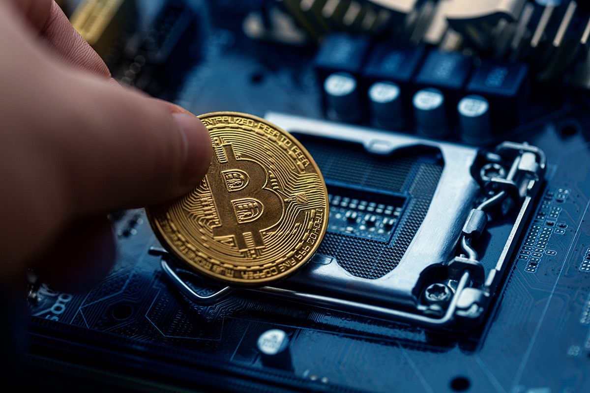 نتایج یک تحقیق: خرید بیت کوین در بیشتر شرایط به استخراج آن ارجحیت دارد