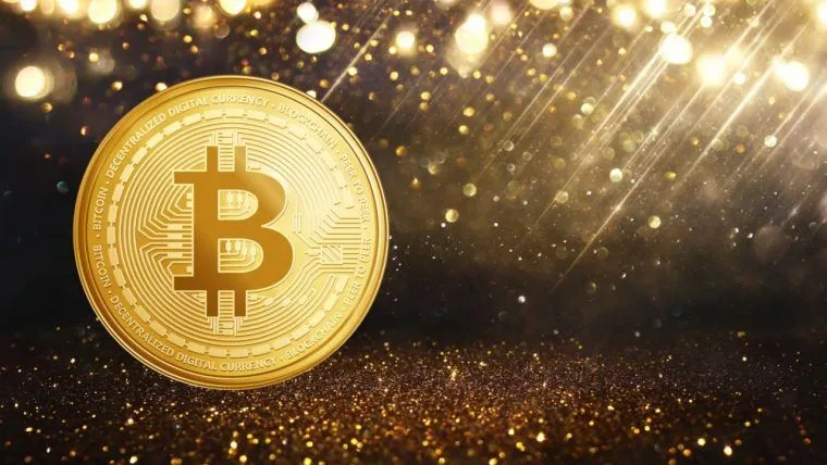 قیمت بیت کوین با رسیدن به بالای ۱۲۲,۰۰۰ دلار رکورد جدیدی ثبت کرد