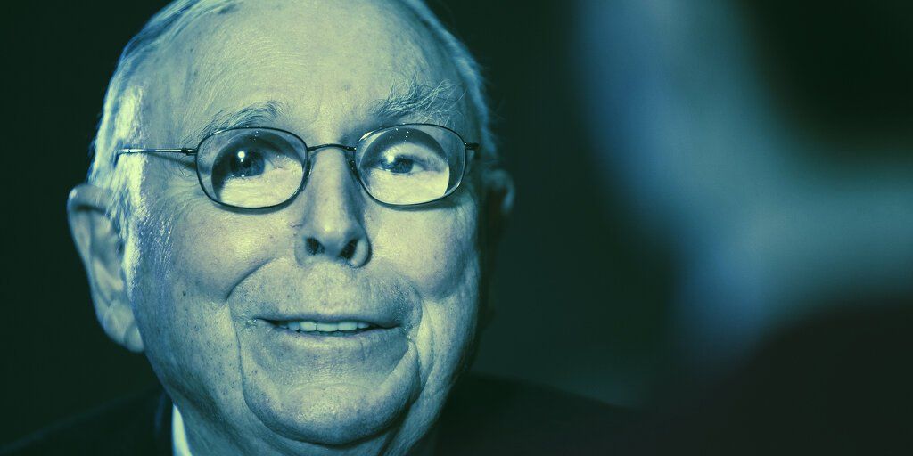 چارلی مانگر: موفقیت بیت کوین منزجرکننده است