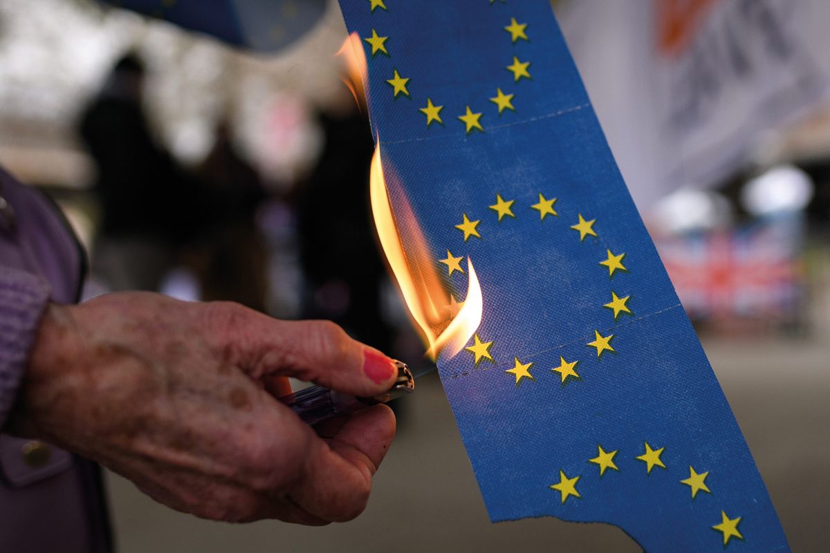 جامعه ارزهای دیجیتال طرح احراز هویت پارلمان اروپا را به باد انتقاد گرفت