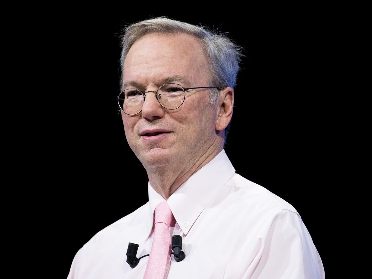 مدیرعامل سابق گوگل با چین لینک وارد همکاری شده است