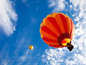 تقاطع طلایی: نمودارهای بیت کوین دال بر آماده سازی جهت شوک قیمت هستند