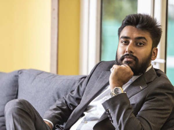 هویت واقعی خریدار توکن NFT اثر هنری بیپل معلوم شد