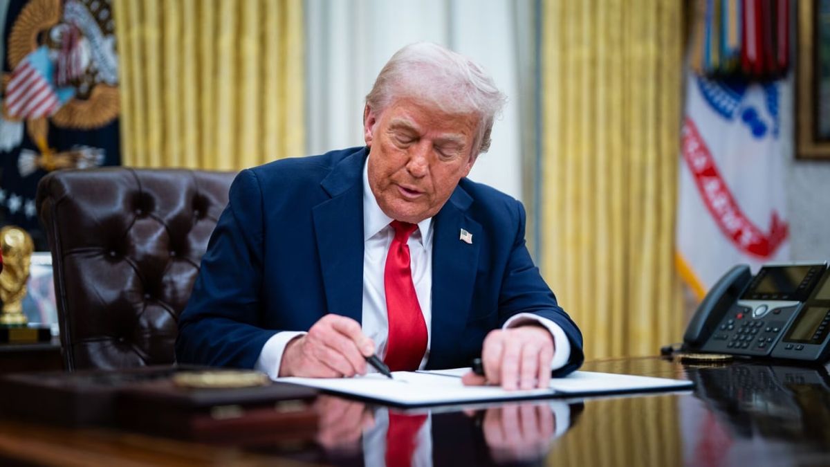 خیز ترامپ برای عرضه ارز دیجیتال جدید؛ هشدارها درباره تضاد منافع افزایش یافت