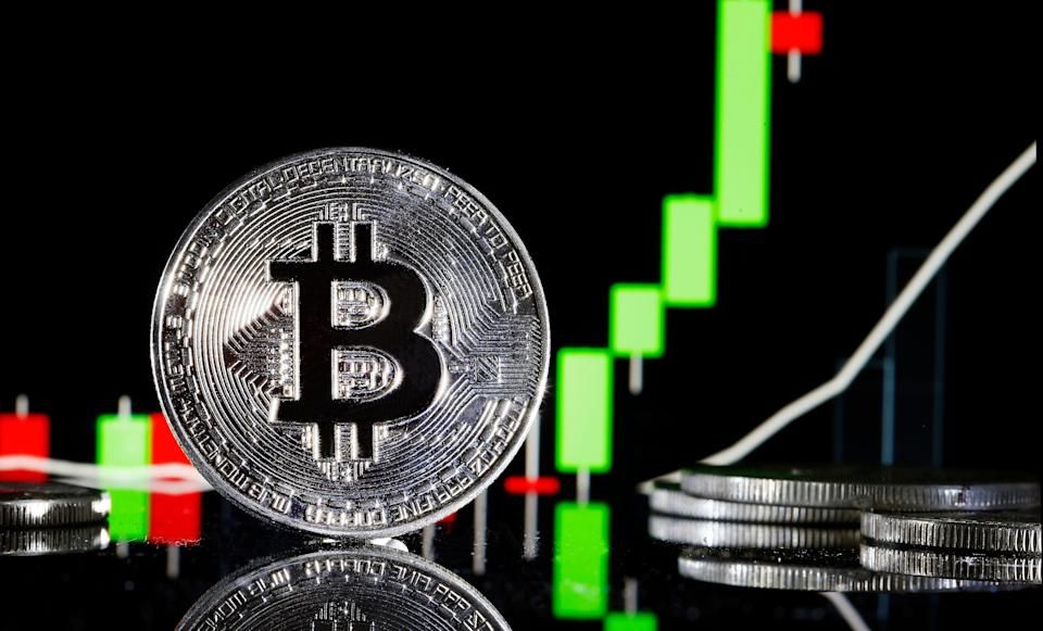 کارشناسان ارز دیجیتال: قیمت بیت کوین در ۲۰۲۵ به ۳۱۸,۰۰۰ دلار میرسد
