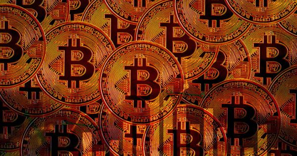 ۶۵ درصد از عرضه در گردش بیت کوین در یک سال گذشته جابه‌جا نشده است