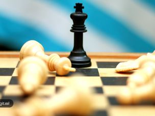 بیت کوین در مقابل آلت کوین‌ها; کدام یک می‌تواند جایگزین پول شود؟