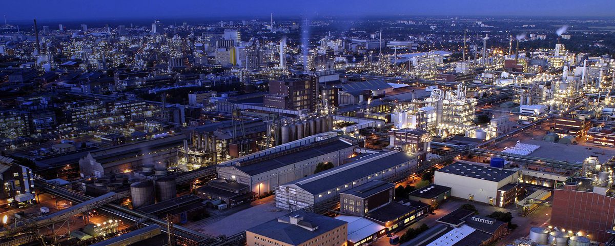 شرکت BASF، غول آلمانی صنایع شیمیایی، بلاکچین را در راهکارهای زنجیرهی تأمین میآزماید. شرکت BASF، غول آلمانی صنایع شیمیایی، بلاکچین را در راهکارهای زنجیرهی تأمین میآزماید.