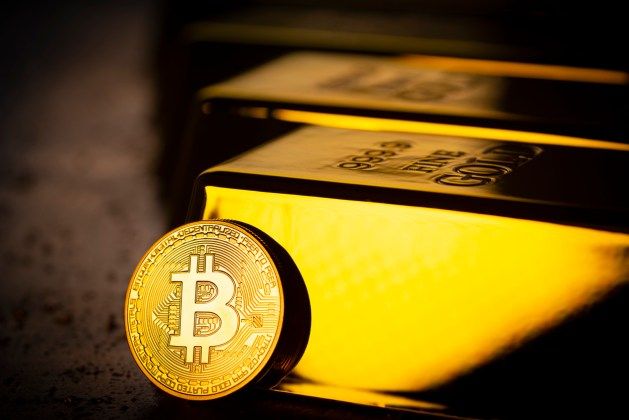 پیشبینی اقتصاددان مخالف بیت کوین مبنی بر دست کشیدن سریع سرمایهگذاران ETFها