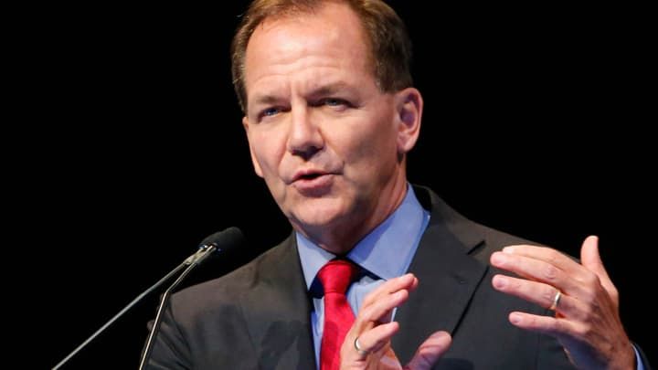 پل تودور جونز می‌گوید که صنعت ارزهای دیجیتال روشن‌ترین و باهوش‌ترین ذهن‌های جهان را به خود جذب خواهد کرد