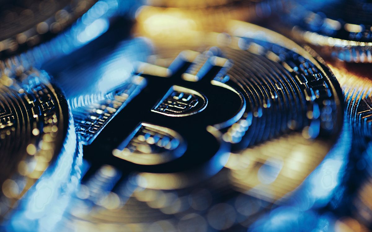 سرمایه‌گذاران خرد مشغول انباشت بیت کوین هستند