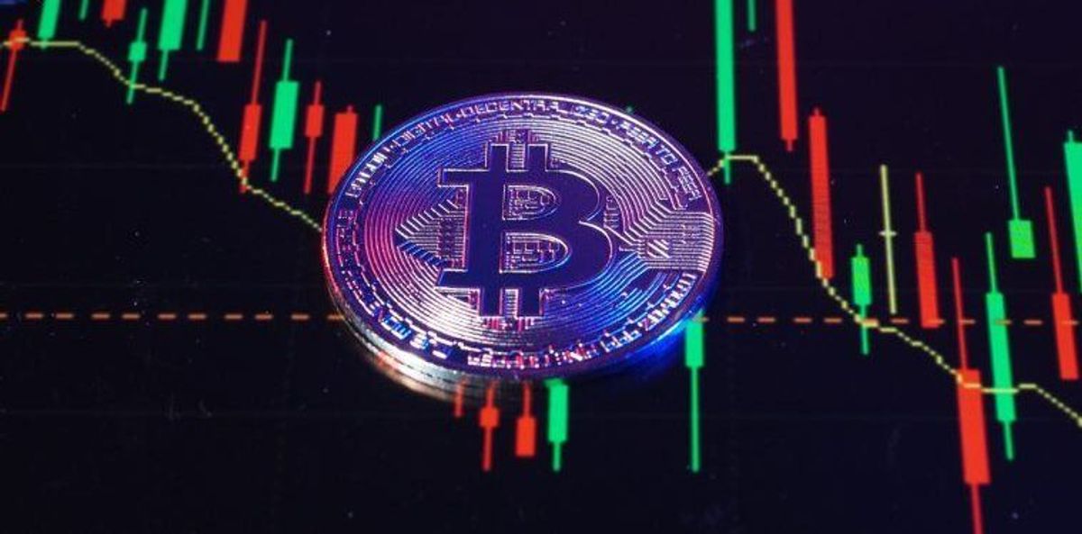 پیتر برنت: بیت کوین هنوز به کف قیمتی نرسیده است